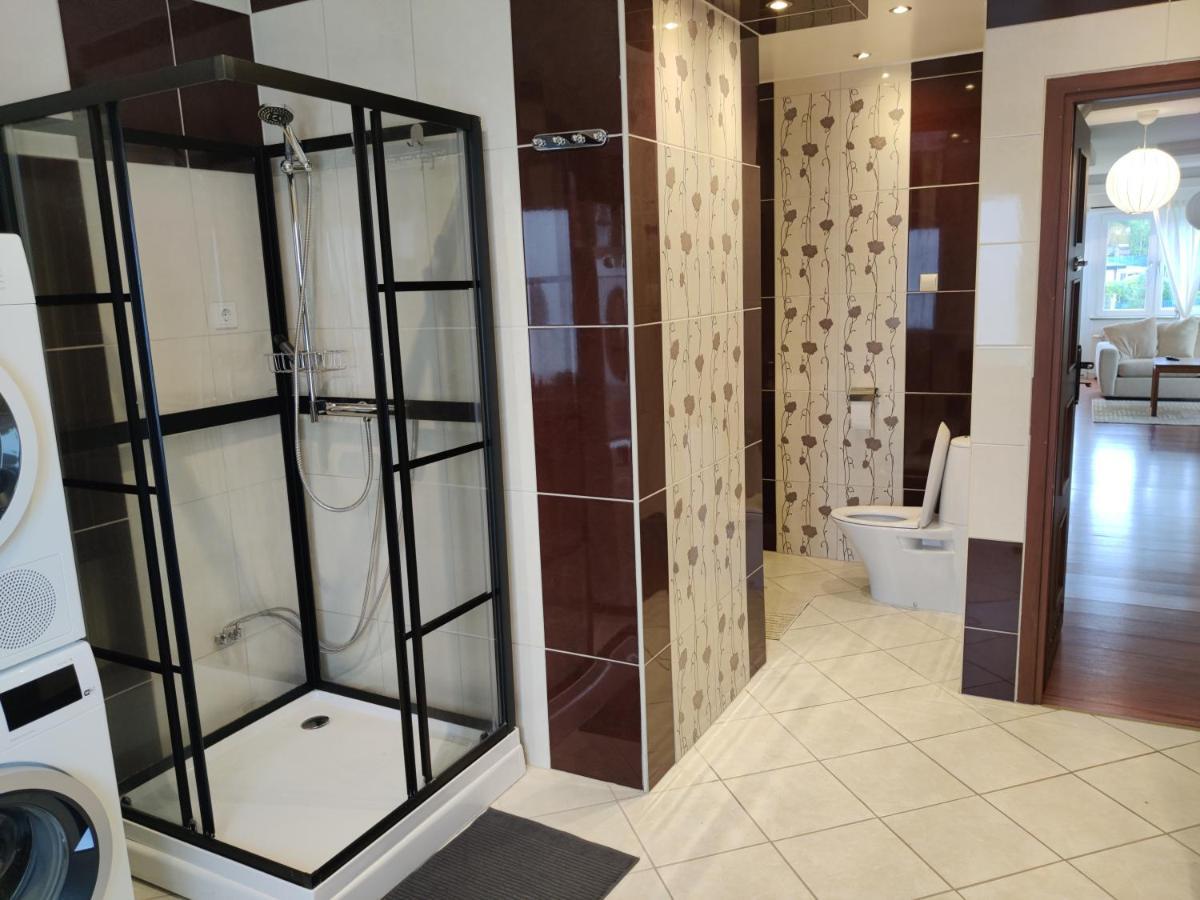Luxury Villa 130 M2 Centrally Katrineholm Luaran gambar