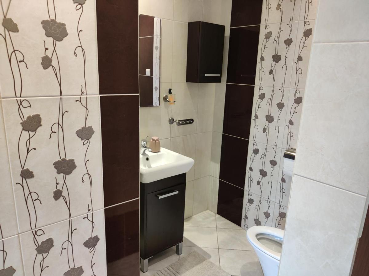 Luxury Villa 130 M2 Centrally Katrineholm Luaran gambar